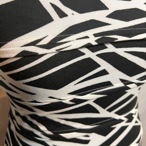 Calvin Klein Women’s Dress - Picture 2 of 4